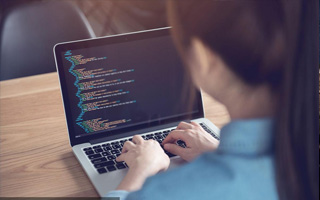 烟台 api php源码,下载的php源码怎么运行呢？